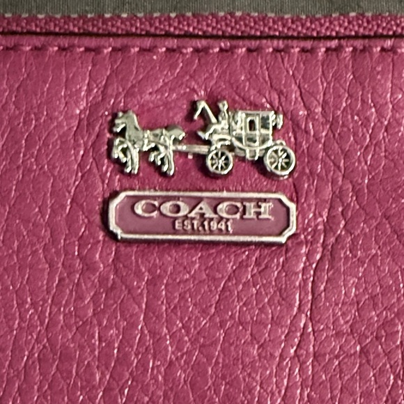 Coach Madison Slim Fuscia Pink Zip Top Leather Chain Wristlet Silver Hardware - Picture 2 of 6